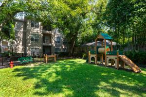 Apartments For Rent in Houston, TX - Dog Park