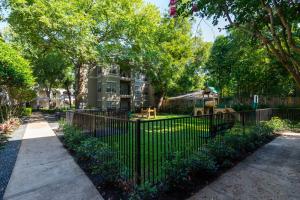 Apartments For Rent in Houston, TX - Community Dog Park