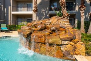 Apartments For Rent in Houston, TX  - Pool Rock Fountain Up Close 