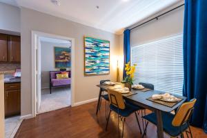 One Bedroom Apartments For Rent in Houston, TX - Dining Room with View of Flex Space